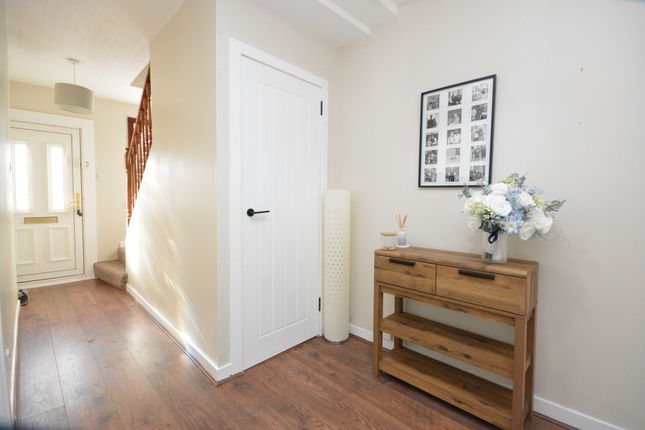7 Ritchie Place, Grangemouth photo 4