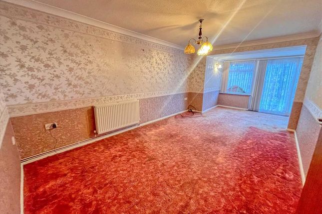 58, Laburnum Crescent, Frinton on sea photo 4