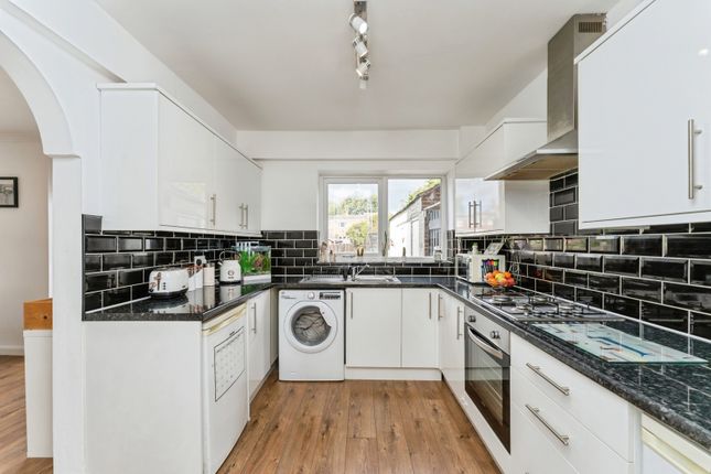 26, Romney Way, Neston photo 4
