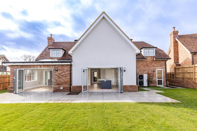 Detached house for sale in Clovis Close, Lippitts Hill, High Beach, Loughton