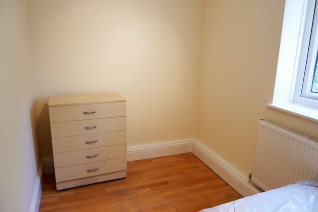 Coldharbour Lane, Hayes photo 2