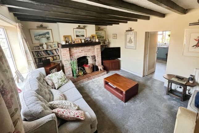 May Cottage, High Street, Uttoxeter photo 2