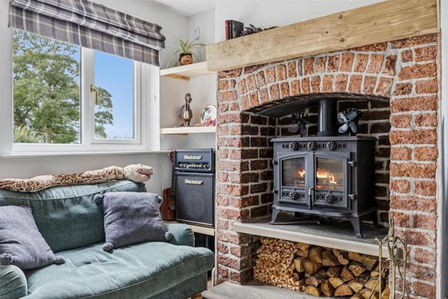 Holly Cottage, Broad Lane, Stoke-On-Trent photo 4