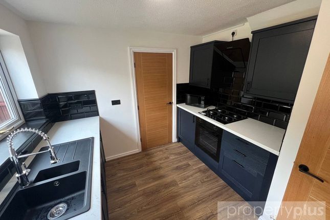 6, Parc Avon, Rhondda Cynon Taff photo 2