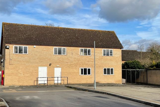 Office to let in Former Administrative Offices, Asda Carterton, Oxfordshire