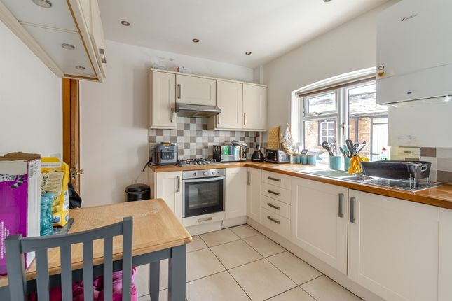 16, North Street East, Oakham photo 3