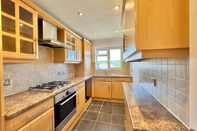 Flat 33, Foxfields, Botley Road, Southampton photo 4