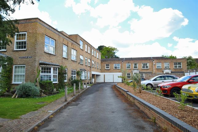 21 Grosvenor Mews, Southampton Road, Lymington photo 4