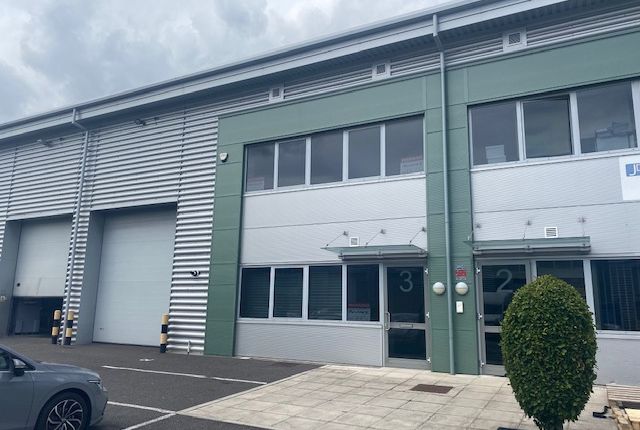 Thumbnail Industrial to let in Brooklands Close, Sunbury On Thames