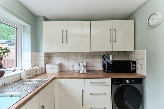 25, Cooper Drive, Bexhill-On-Sea photo 4