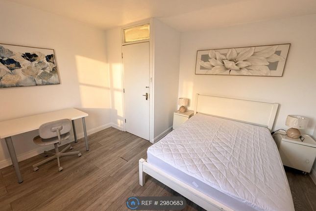 Wydeville Manor Road, London photo 5