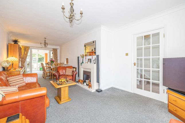 46, Jubilee Road, Canterbury photo 2