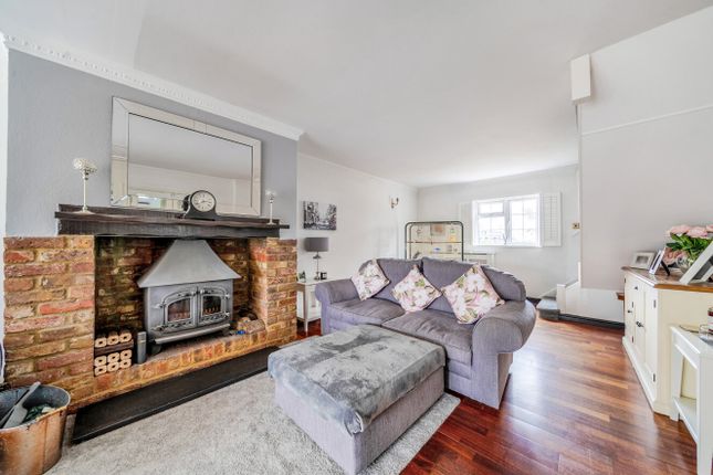 151, Charlton Road, Surrey photo 4