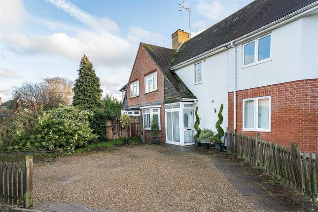 23, Rendlesham Avenue, Radlett photo 2