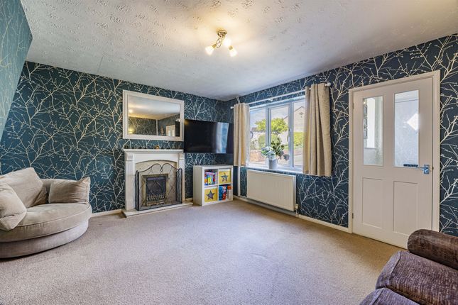 94, Hallam Way, Ilkeston photo 5