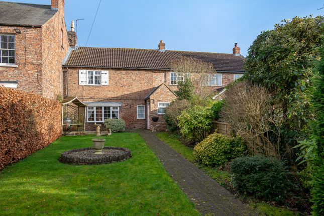 Cottage for sale in Cherry Tree Avenue, Newton On Ouse, York