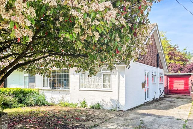 Thumbnail Bungalow for sale in Shalmsford Street, Chartham, Canterbury, Kent