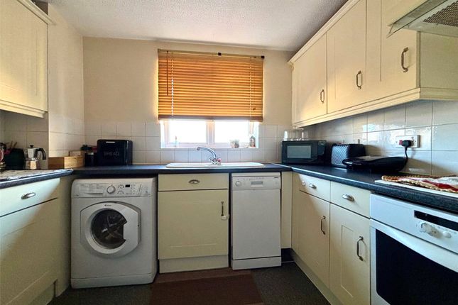 2E,, Banyard Close, Gloucestershire photo 3