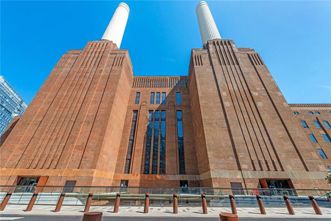 Flat for sale in Wilshire House, Battersea Power Station, London