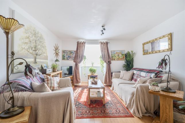 24, Combe Walk, Devizes photo 2