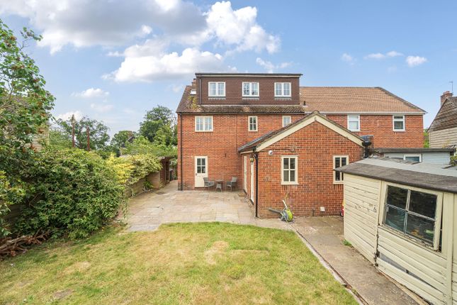 11, Moors Close, Winchester photo 4