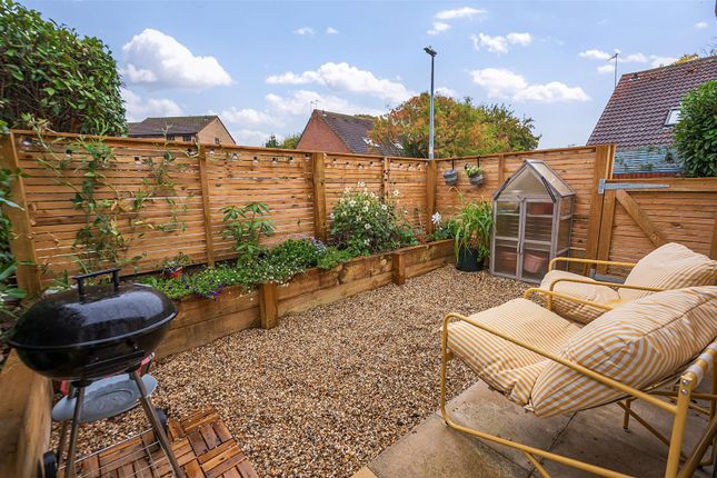 Keating Close, Lawford photo 3
