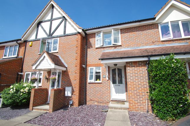 Thumbnail Property to rent in Broughton Way, Rickmansworth