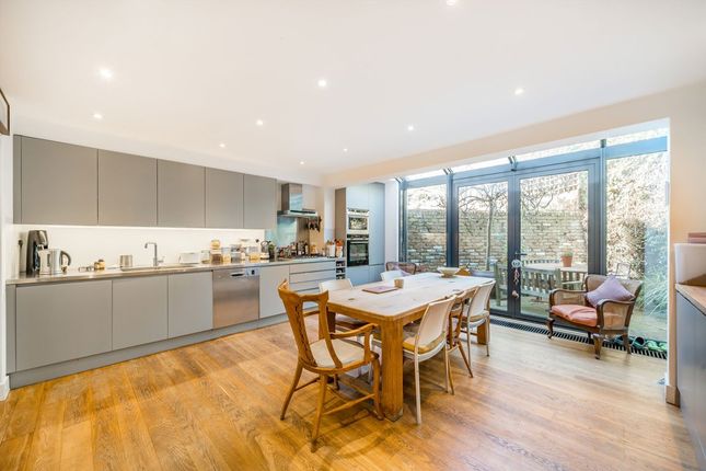 35, Cressida Road, London photo 3
