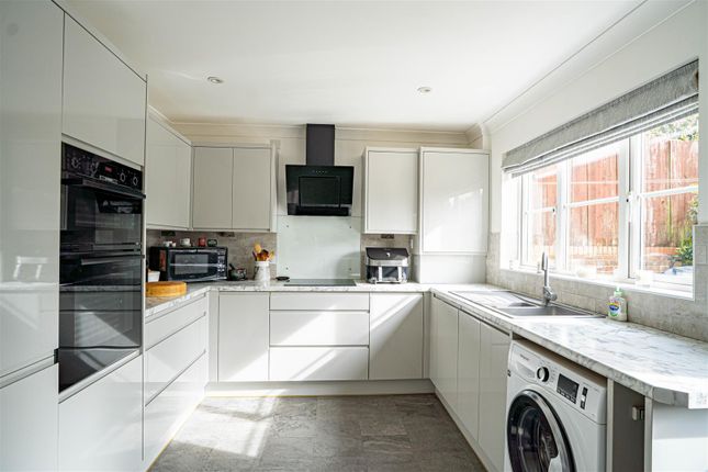14, Rushmere Rise, St Leonards-on-sea photo 3