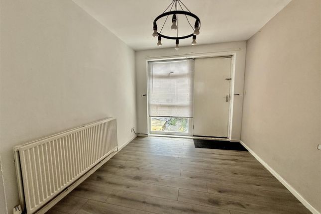 37, Worley Close, Newcastle Upon Tyne photo 5