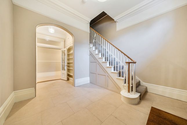 3 Marquess Villas,, Mansion House Drive, Stanmore photo 2