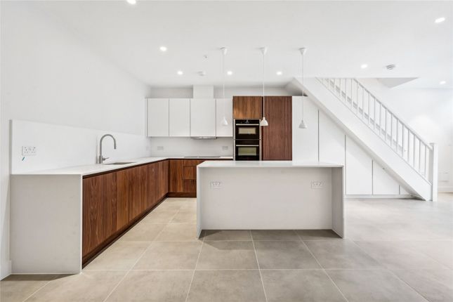 Kitchen/Reception