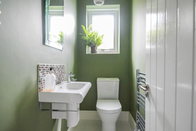 27, Murray Crescent, Cottingham photo 5