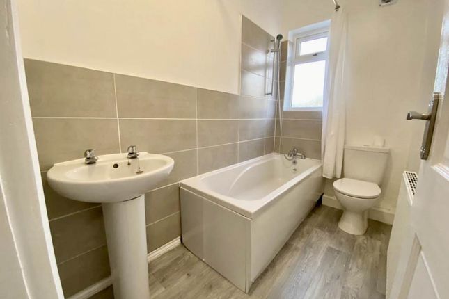 18a, Towngate, Towngate photo 5