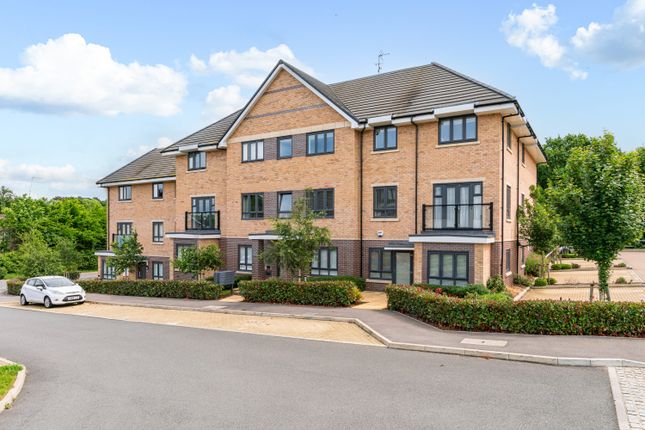 Thumbnail Flat for sale in George Court, Welwyn Garden City, Hertfordshire