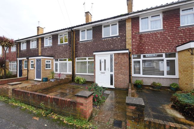 Thumbnail Terraced house for sale in Courtfield Road, Ashford
