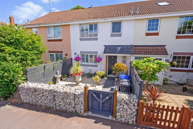 Thumbnail Terraced house for sale in Downview Road, Worthing