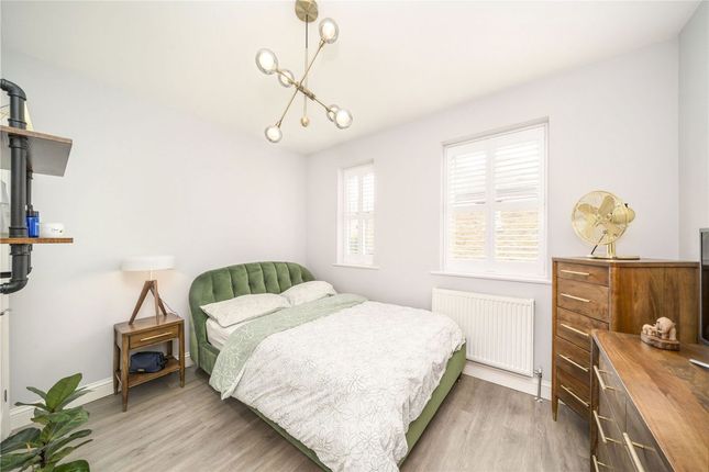 71, Lullingstone Lane, London photo 4