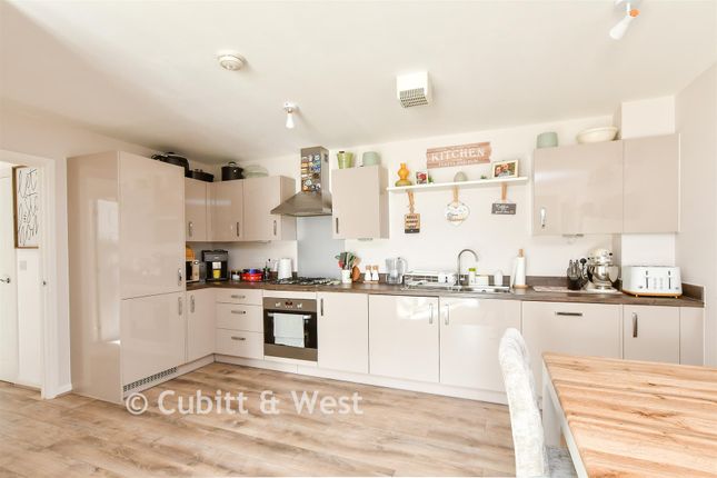 Stroudley House, Cambrian Way, Worthing photo 3