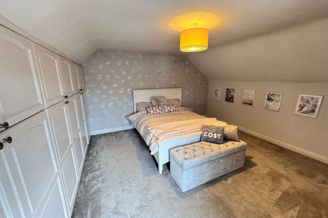 1 Netherfield Road, High Peak photo 2