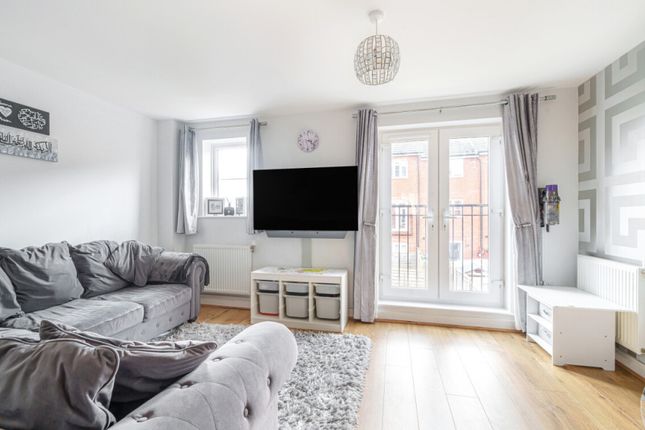 Maisonette for sale in Thistle Close, Chigwell