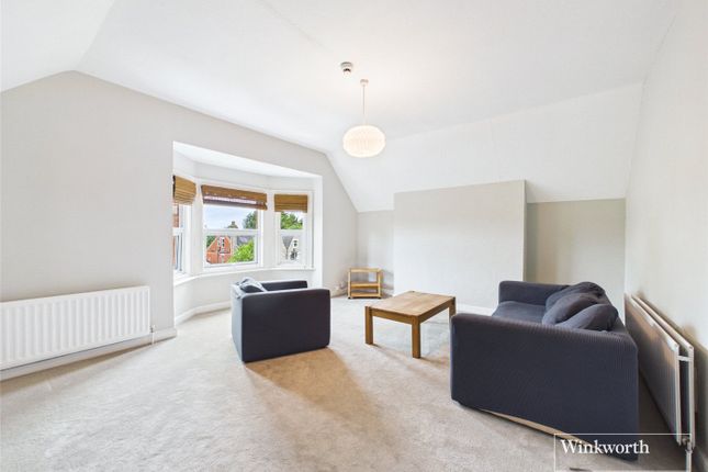 Flat 3, 21, Western Elms Avenue, Berkshire photo 3
