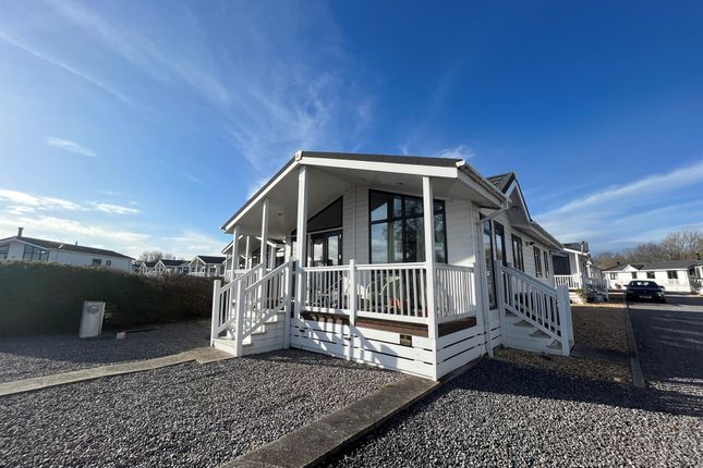 Mobile/park home for sale in St Pierre Country Park, Portskewett, Caldicot