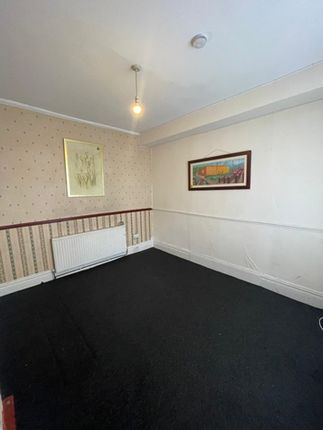 9, Bempton Place WEST YORKSHIRE, BRADFORD photo 3