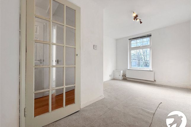 Flat 3, 34, London Road, Kent photo 4