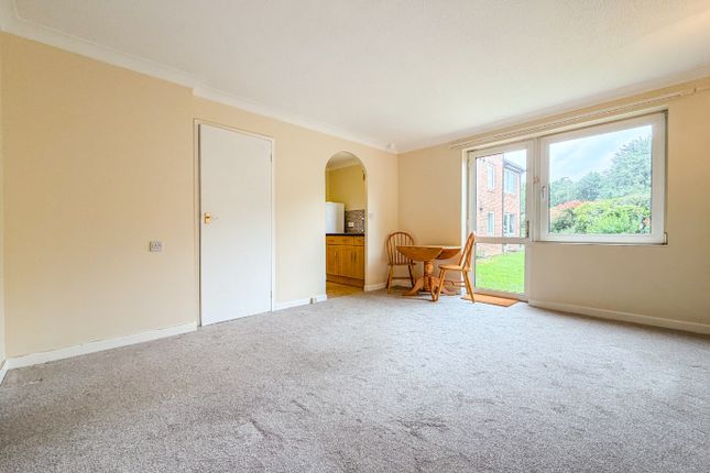 5 Homedell House, Roundwood Lane, Harpenden photo 4
