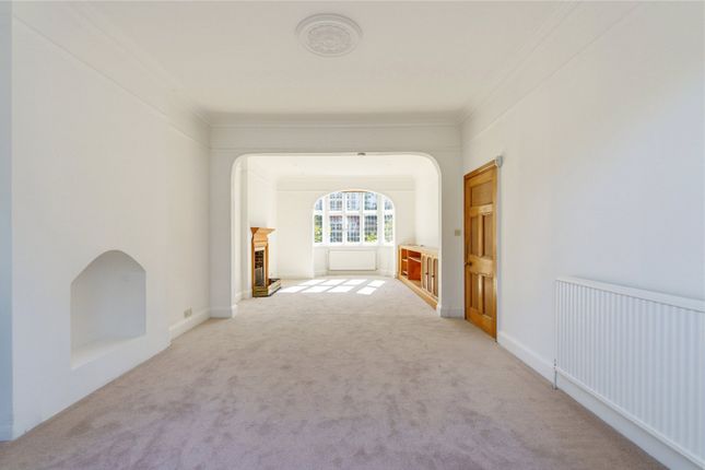 30, Loxley Road, London photo 3