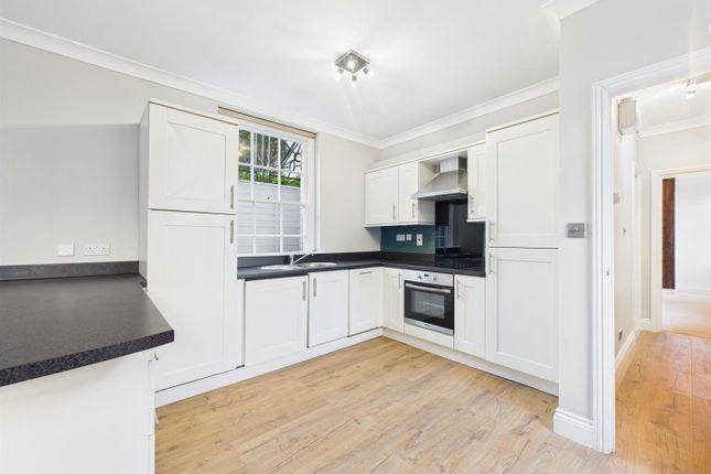 Flat 20, Godwin House, Gilbert Close, London photo 2