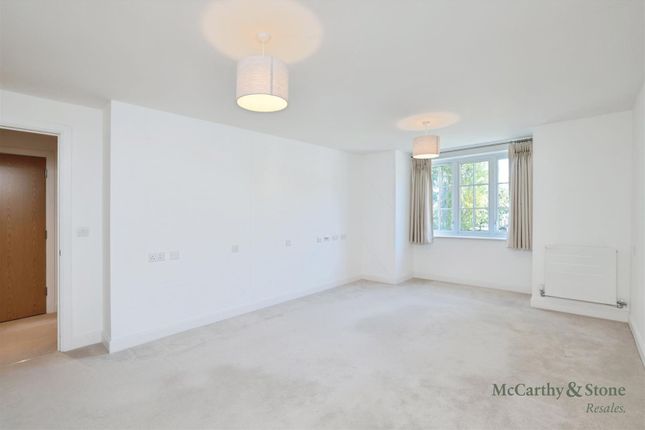 14 Chiltern Place, 59-61 The Broadway, Amersham photo 4