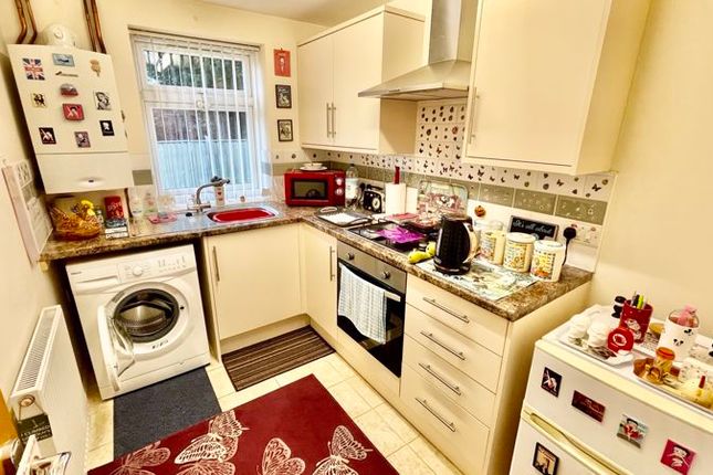 Flat for sale in Station Road, North Hykeham, Lincoln